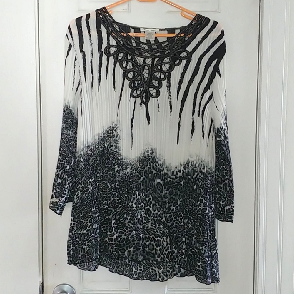 Alison Sheri XL Top